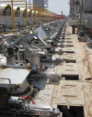 焦化爐頂水封蓋翻版無級調節(jié) (2)